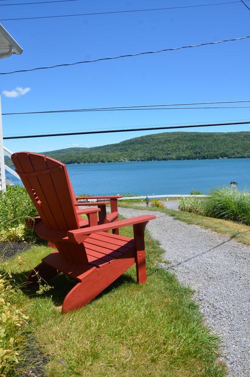 Lake View Motel