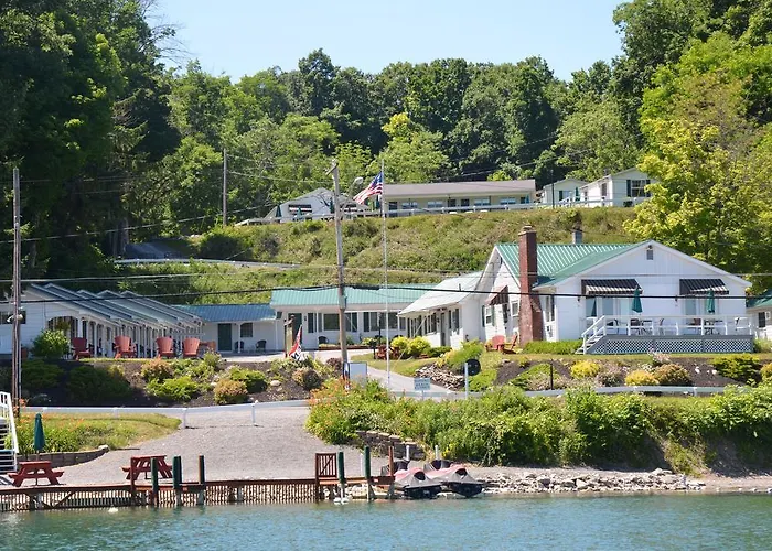 Lake View Motel